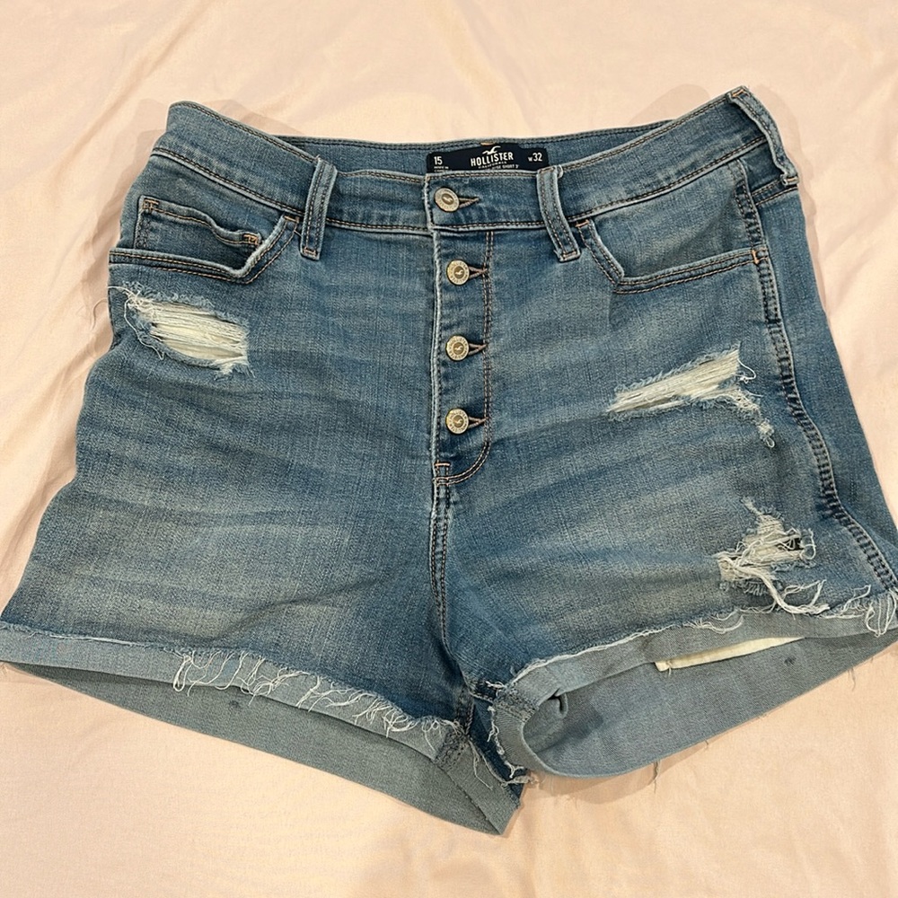 Hollister high waisted shorts